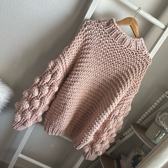 Pink popcorn chunky cable knit sweater small - Picture 5 of 6